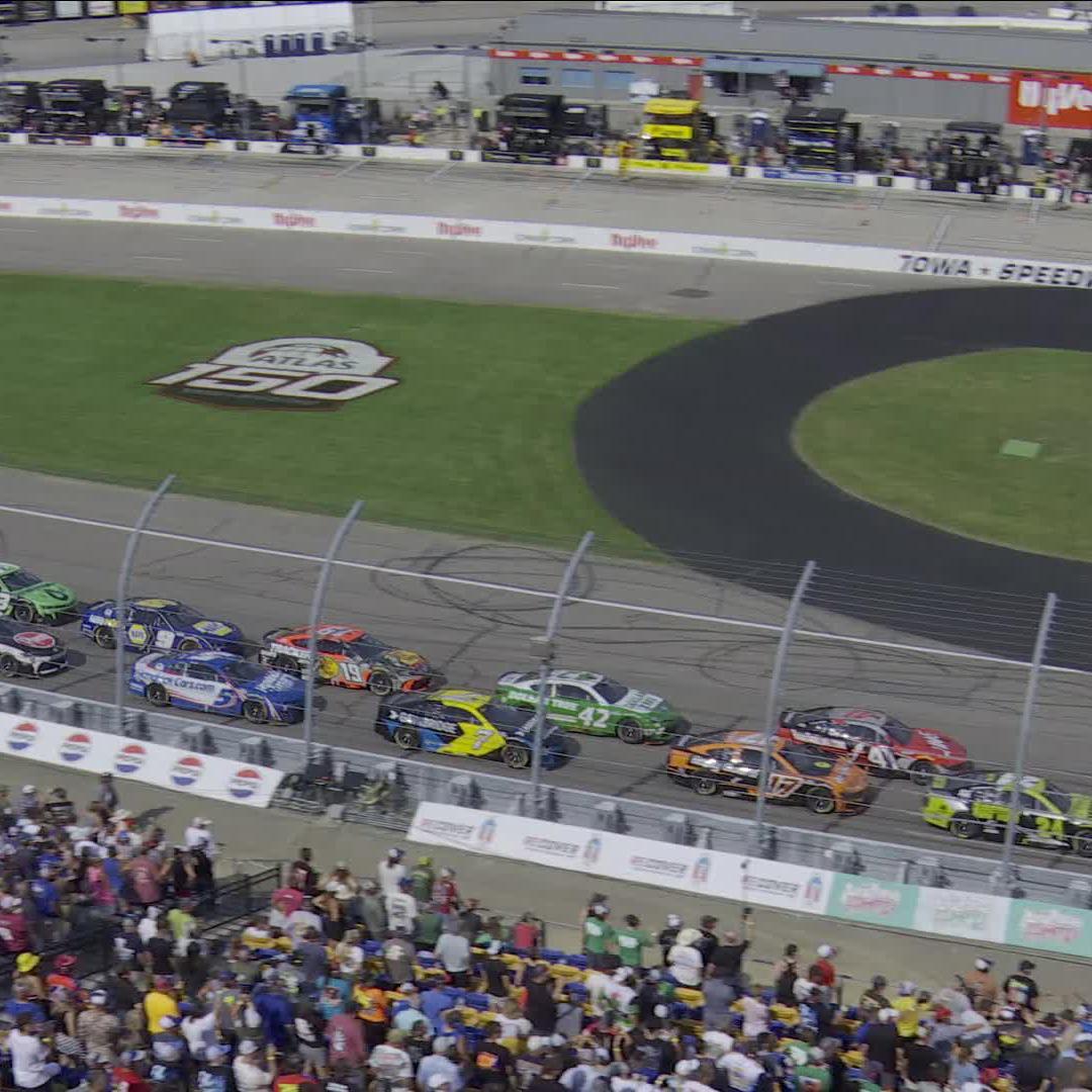 The No. 9 went for it and made big contact with his teammate.
