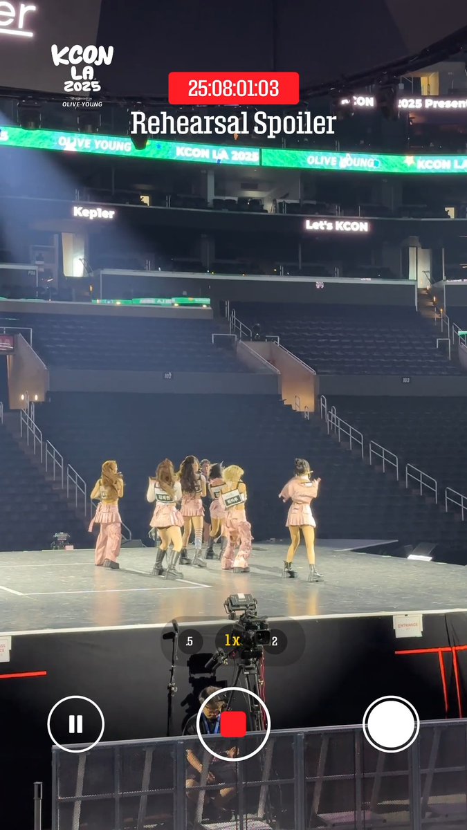 [#KCONLA2025] Rehearsal Spoiler #Kep1er Rehearsal vibes = already legendary🌟 Let's rock the 🌌 Last Night of the M COUNTDOWN! - KCON LA 2025 AUG 1-3 Arena, LA Convention Center Let‘s #KCON