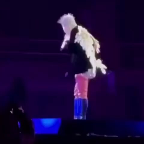 gdragon king of pop😍