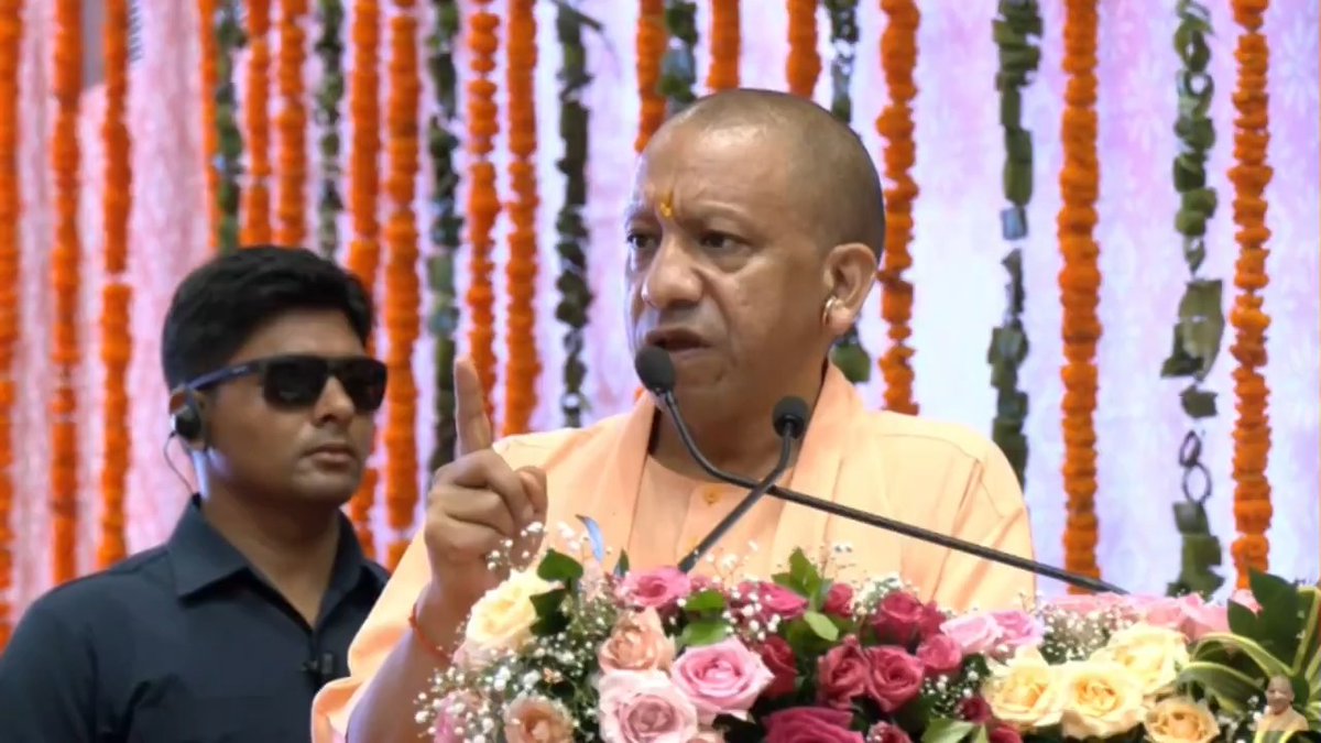 ...कांग्रेस और उसके सहयोगी दलों का यह कृत्य राष्ट्रद्रोह की श्रेणी में आता है...