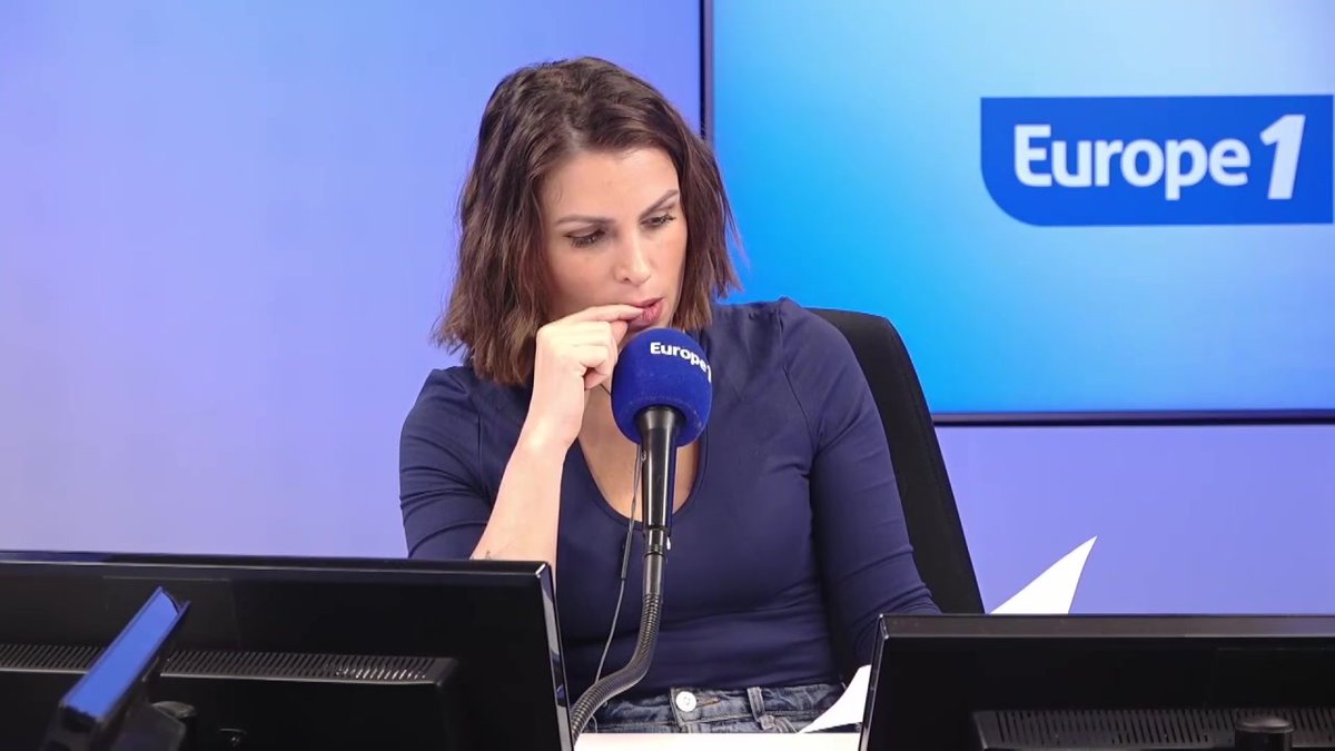 Nomination de Najat Vallaud-Belkacem - "C'est un réseau de mafieux" s’indigne un auditeur dans #TrinaMacDinhEtVous #Europe1