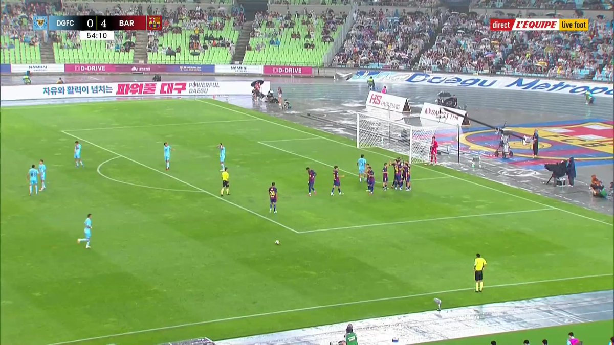 Et de 4 pour le Barça grâce à un but de Toni Fernandez ! Suivez le match en direct sur L’Équipe live foot : #lequipeFOOT