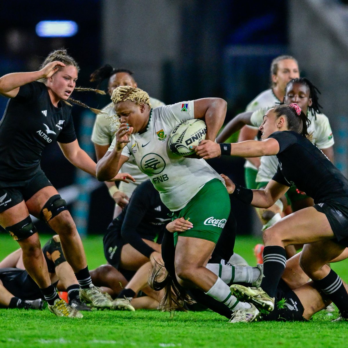 Another weekend of Aseza Hele dominance 💪 The Springbok Women no.8 is in the form of her life heading into the Rugby World Cup in England. #SSRugby | #HereForHer