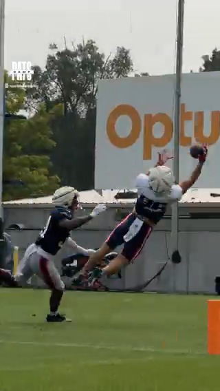 TreVeyon Henderson in red-zone work today, per Mark Daniels: 5 receptions 3 receiving TDs 1 rushing TD