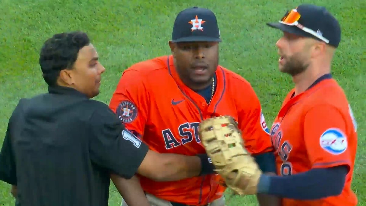 Astros reliever Hector Neris wrongfully accuses Red Sox of relaying signs to the batter, a breakdown