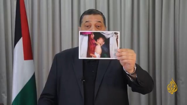 القيادي في حماس أسامة حمدان: نسبة الأسر التي باتت تعاني من انعدام الأمن الغذائي بقطاع #غزة بلغت 96%، وواشنطن والاحتلال يحاولان تحويل جلسة لمجلس الأمن عن غزة لقضية الأسرى الإسرائيليين، والاحتلال حوّل القطاع إلى معسكر اعتقال نازي ويمارس فيه إبادة فاقت الهولوكوست #الأخبار #حرب_غزة