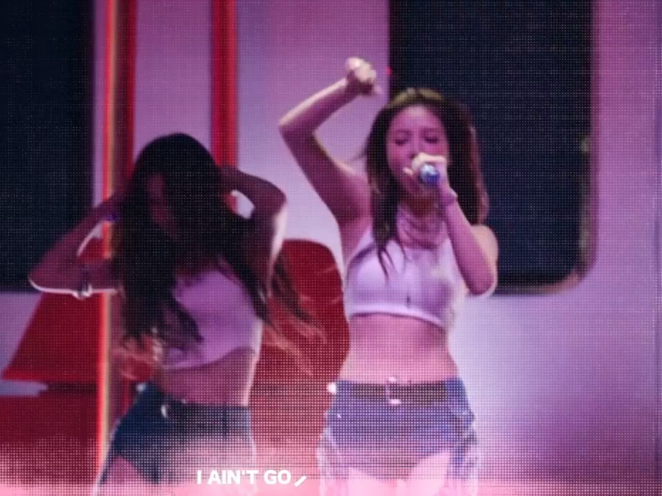 the official lollapalooza account is so obsessed with Twice rn 😭