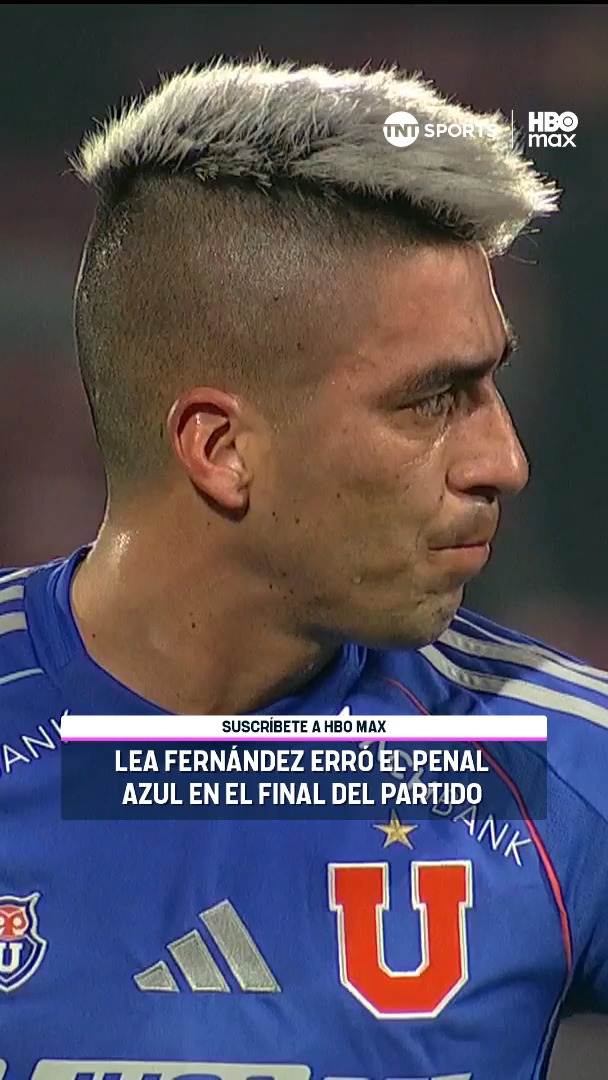 😱⚽🔵🔴 No pudo ser, Lea... Fernández tuvo en sus pies el empate para #LaU, en el final del duelo ante Cobresal en este #MatchdayLunes, pero mandó el balón afuera y sentenció la caída Azul en la Fecha 18 de la #LigaDePrimera 2025. Disfruta lo mejor del fútbol chileno. Suscríbete a #TNTSportsenHBOMax 📲💻 Link en la BIO 📍