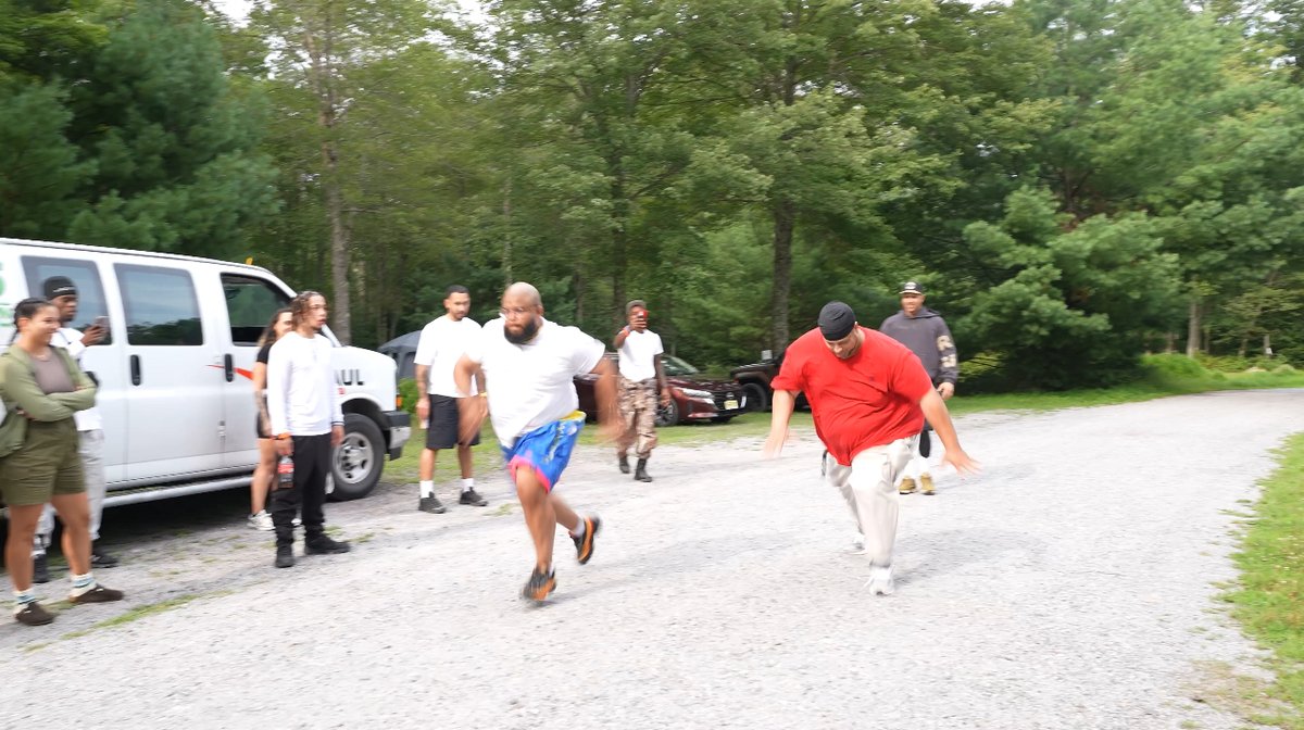 Men Ego make them do crazy shit Big Phil Knew He couldn’t race that man !!!😂😂😂😂 All uncut videos on Patreon. #FlipDaWoodz Big Phil Speaks ™ - IG @bigphilspeaks vs DG in a race !!