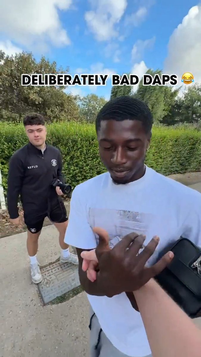 Catching the lads off guard with this one 😂🤝
