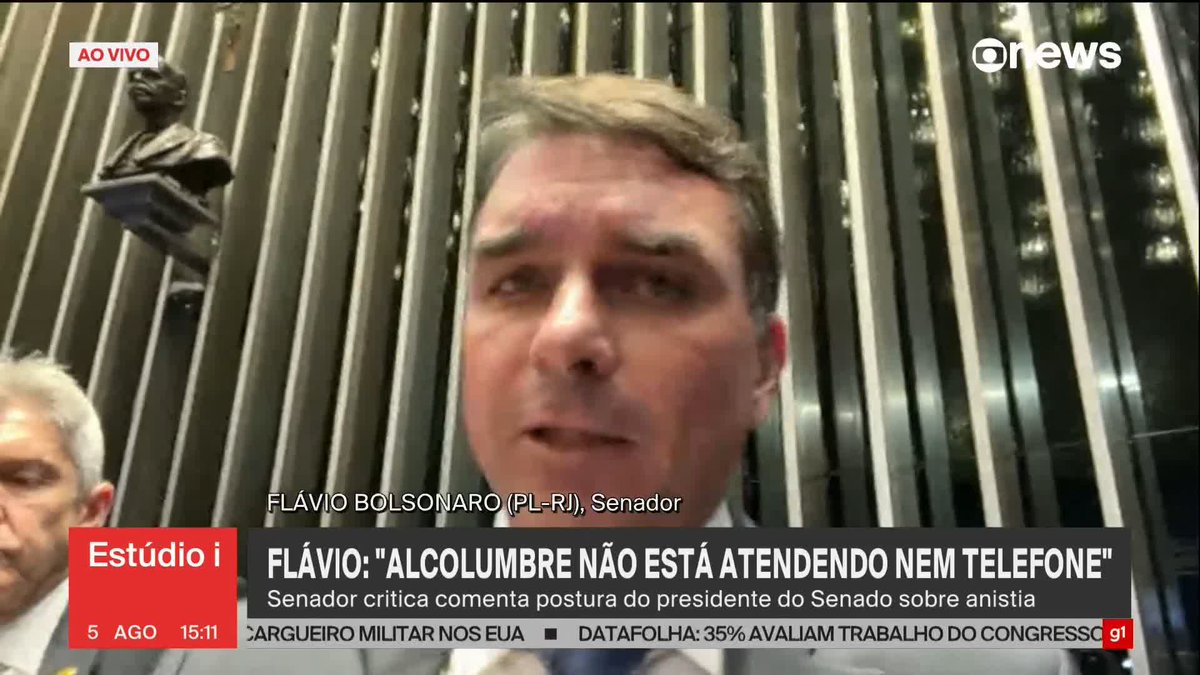“Tem outra coisa no ‘pacote de paz’, que é o impeachment do (ministro do STF) Alexandre de Moraes. (...) Ninguém pode garantir que isso vai tirar as restrições dos Estados Unidos, ninguém tem controle sobre o que o Trump está fazendo, nem o Eduardo Bolsonaro nem ninguém manipula o presidente Trump. O que nós acreditamos, porque eu consigo ler a primeira carta que foi enviada para o Brasil, é que esse é um problema de perseguição, de completo desvirtuamento da nossa democracia, e a anistia, sendo aprovada, obviamente é um gesto prático e importante para que a Casa Branca possa, sim, rever essas sanções”, diz o senador Flávio Bolsonaro (PL-RJ) sobre o “pacote de paz”, que pede aprovação da anistia e do fim do foro privilegiado, como razão para o fim de tarifas impostas pelo presidente estadunidense, Donald Trump. ➡ Assista ao #Estúdioi: #GloboNews