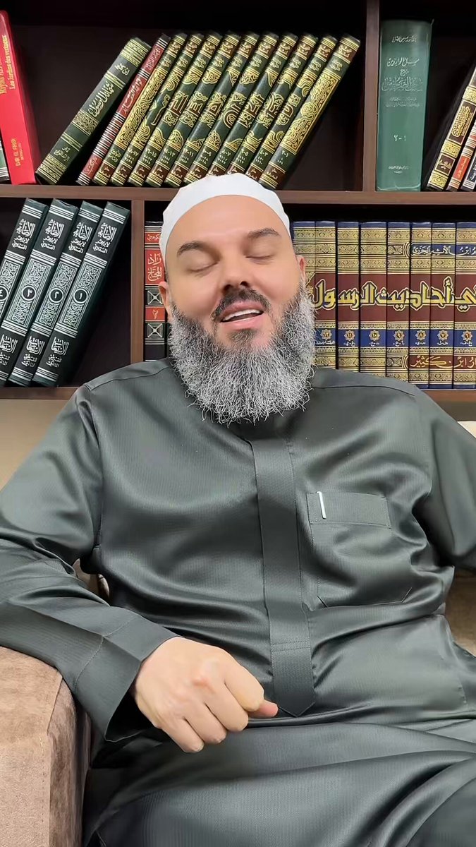 نبارك ل #لبنان واللبنانيين القرارات الوطنية الصادرة عن الحكومة وطبعاً العبرة بالتنفيذ .. والواجب على كل لبناني وطني شريف تأييدها والوقوف خلف #الجيش_اللبناني الذي لا نريد سلاحاً الا سلاحه ولا سلطة الا سلطة الدولة اللبنانية على كامل أراضيها ولتسقط الدويلة ..