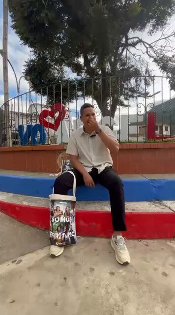 Tiene nombre, se llama Elton David Perez Ramirez; vive en El Plateado, corregimiento del Municipio de Argelia (Cauca). No es un “cupo” en abstracto o una silla, o un muñequito de plástico, es una vida! #SoyUnoDeLos190Mil
