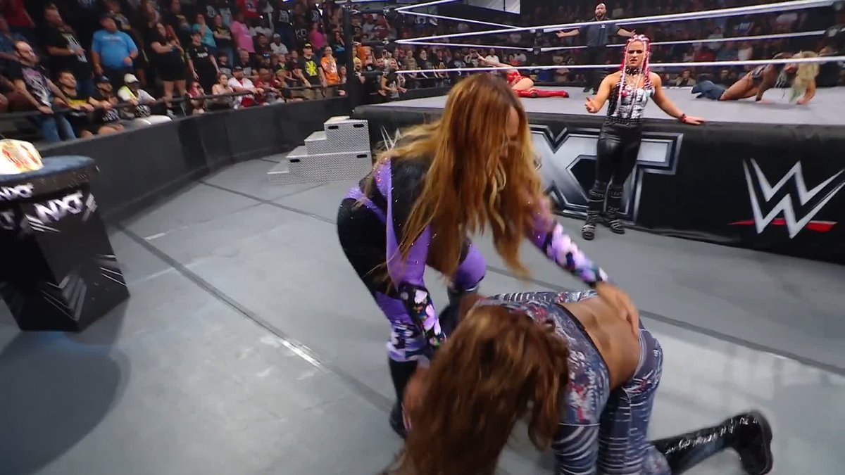 WHAT. A. FINISH. ABSOLUTE CHAOS TO END OUR MAIN EVENT!!!