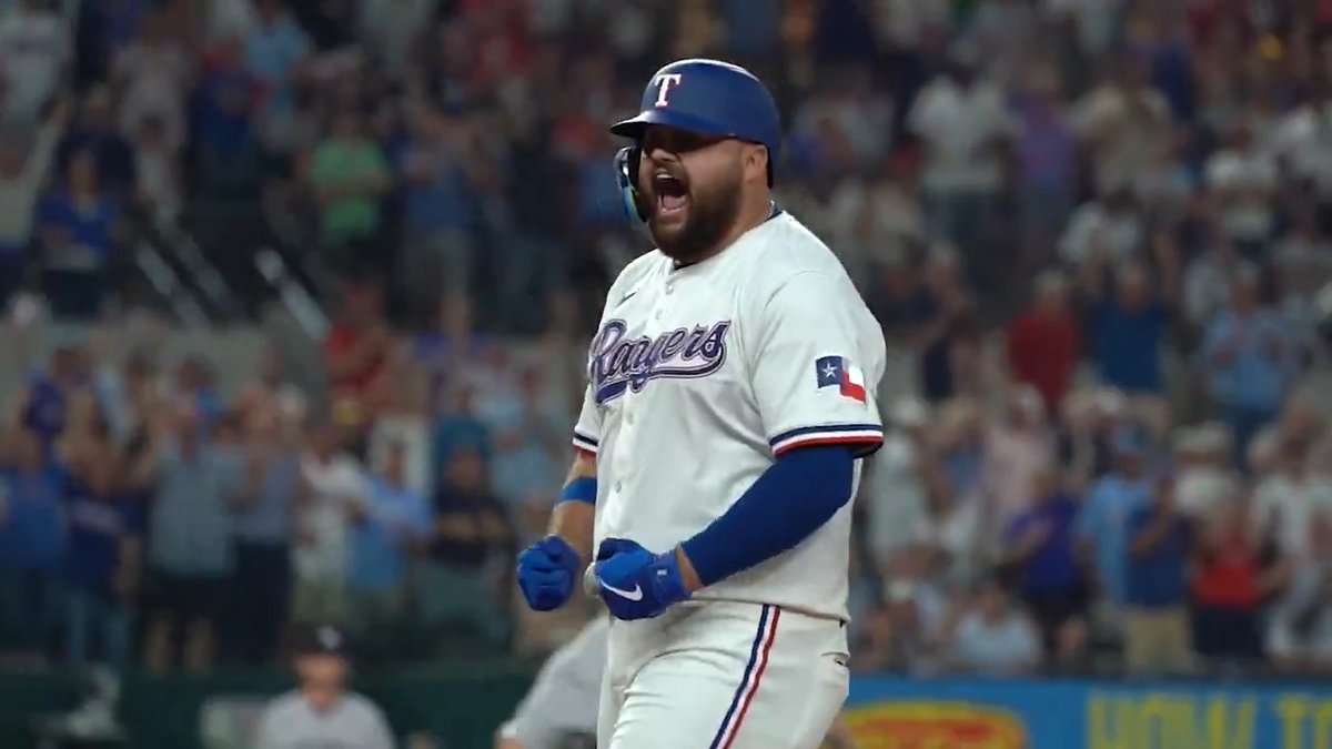 10 pitches later... #AllForTX