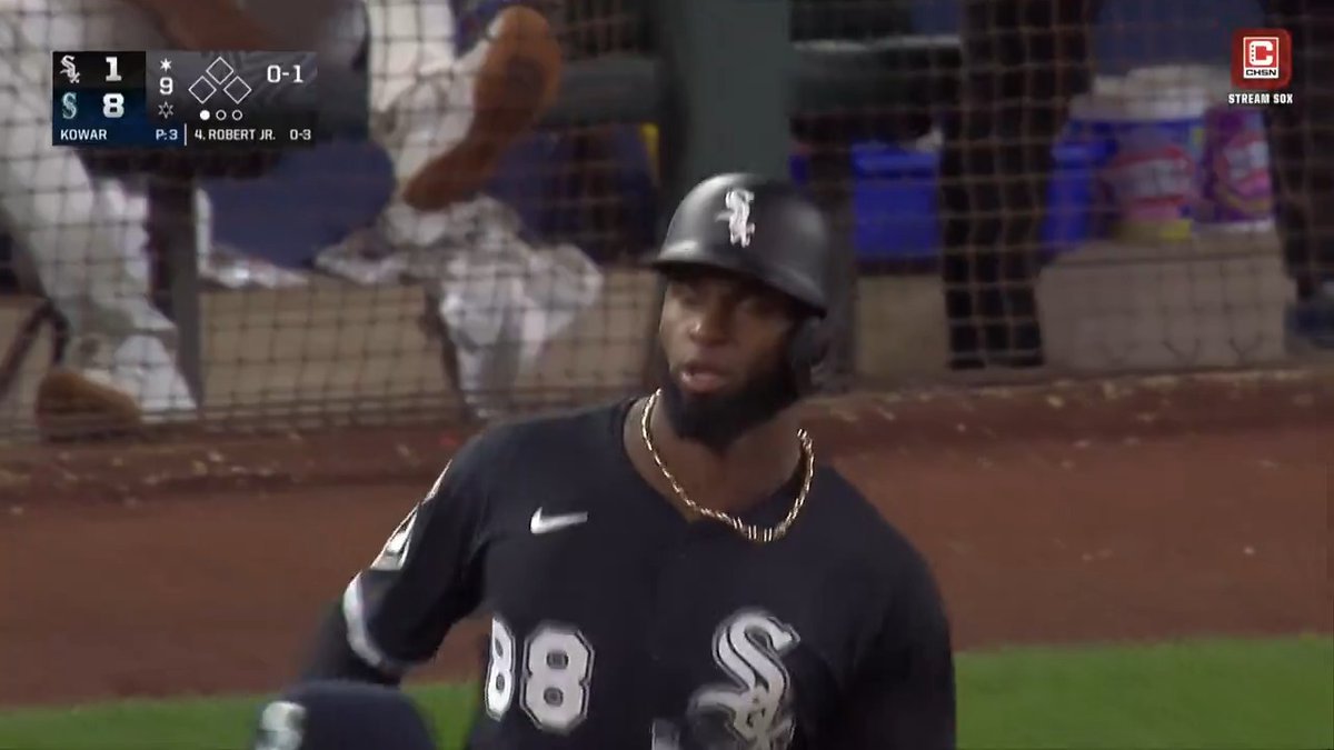Congrats to Luis Robert Jr. on 100 career home runs! 👏