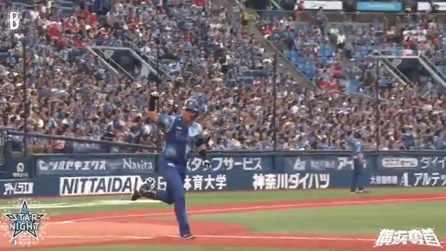 鋭く振り抜いた打球は、流星のごとくレフトスタンドに突き刺さる!🌠 #蝦名達夫 選手の2試合連続アーチで同点に追いつく!💪 2回裏 DB 2 - 2 C #横浜奪首 #baystars