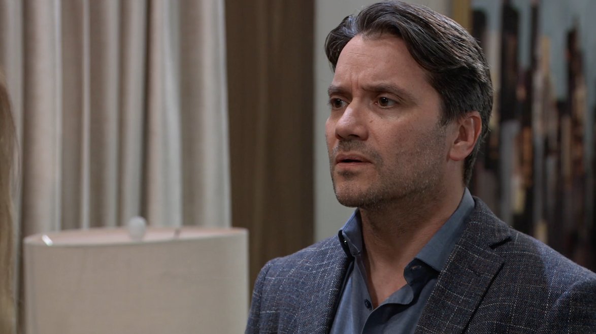 "I need it to be completely off-the-record." #GH