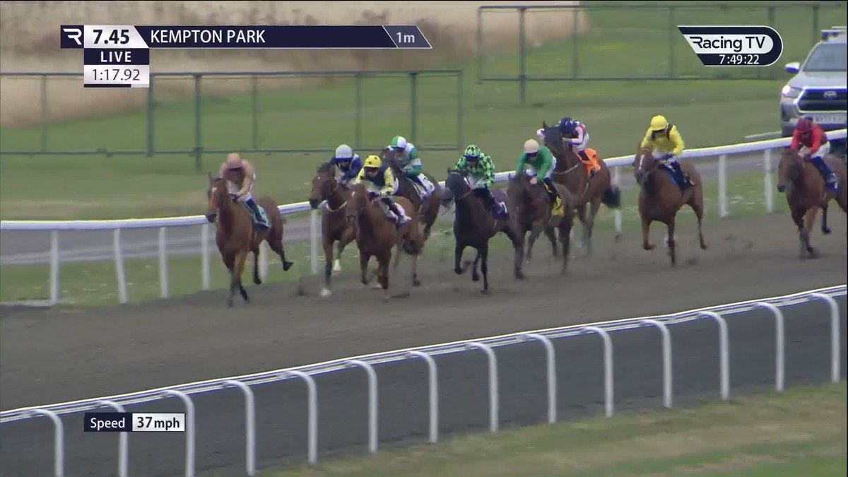 Remarkable! Raammee thunders home to make a winning start for Roger Varian Kempton Park Racecourse 🏆