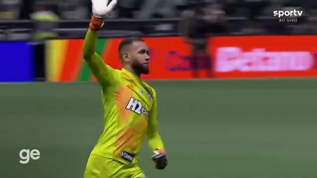 O pênalti perdido por Wallace Yan e o gol do goleiro Everson. Atlético-MG elimina o Flamengo e se classifica para as quartas de final da Copa do Brasil. 🎥 sportv | ge