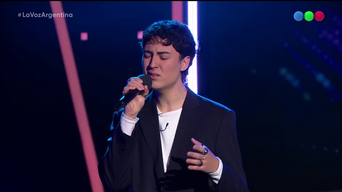 es genuinamente lo mas hermoso que escuche en mucho tiempo #lavozargentina