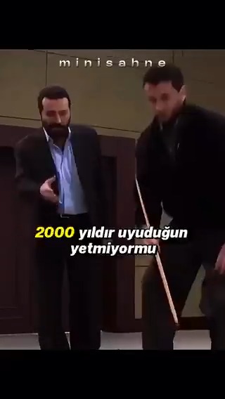 Lan Kozmoz'un delisi, 2000 yıldır uyuduğun yetmiyor mu?