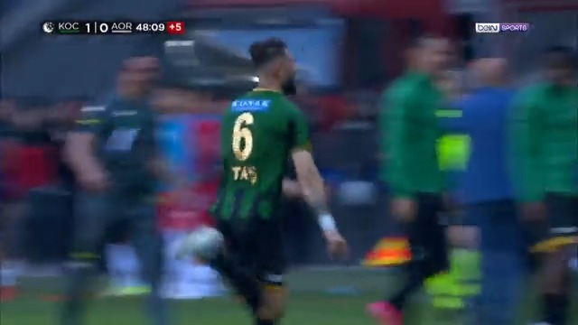 Küme düştüğümüz sezon boyu hayal kırıklığı yaşadığımız bir seneydi ancak bu golün yaşattığı hissiyatı bir daha yaşayamadım. Numaralı üst en az 6-7 sıra aşağıya kaymıştı tüm stadyum kendinden geçmişti.. keşke sonu farklı bitseydi tabi.