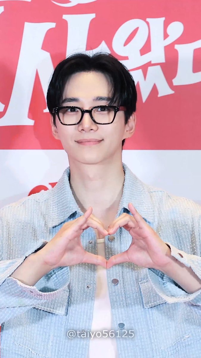 250807 악마가.이사왔다 VIP시사회 [4K직캠] URL → #준호 #JUNHO #이준호 #LEEJUNHO