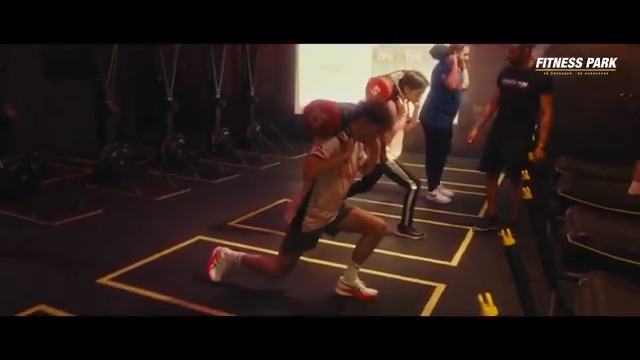 Avant de se surpasser sur la Faille ce soir, notre équipe LFL s'est envoyée une méga séance au Burning Park avec Fitness Park Officiel 🏋️‍♂️