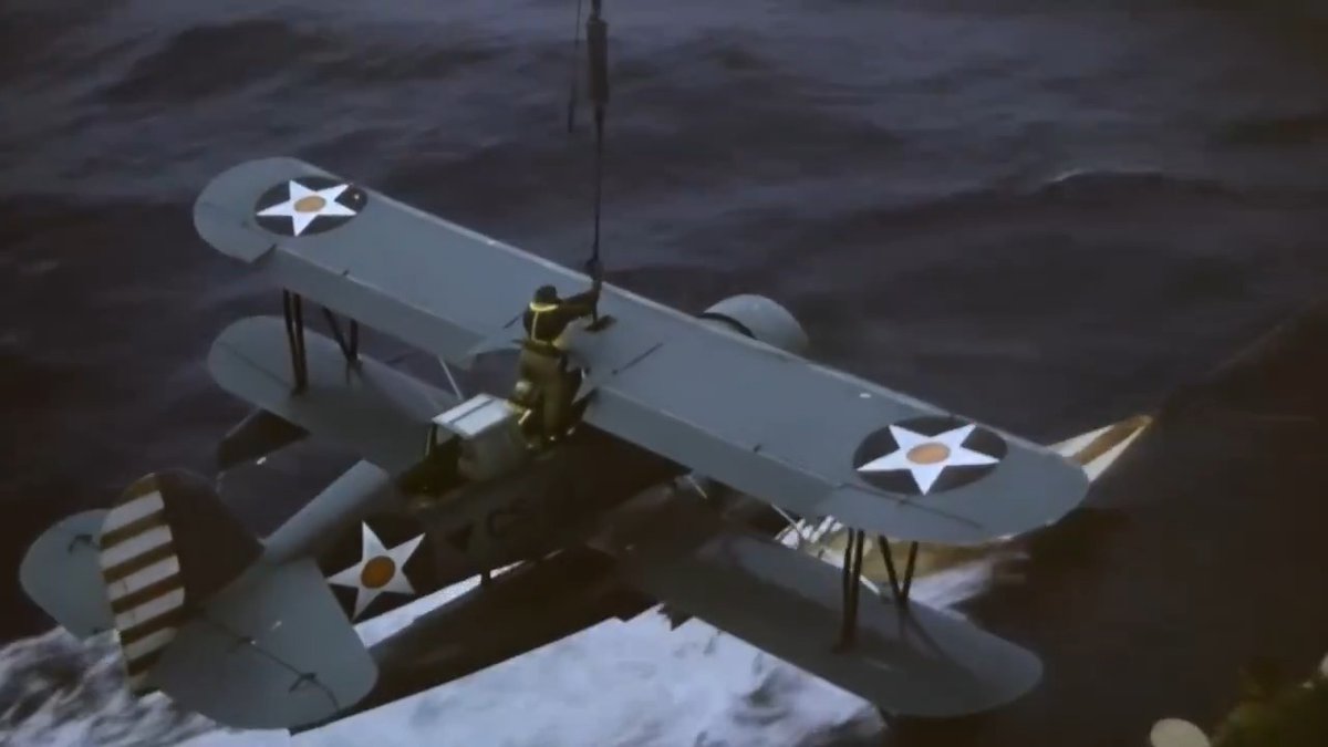 Curtis SOC Seagull coming back from a scouting mission in 1942 as part of a task force on it's way to the Doolittle Raid. The Navy finds the most optimal and dangerous ways to accomplish tasks. "Land it in the water and just have one of the aircrew hook it to a crane"🤘😎