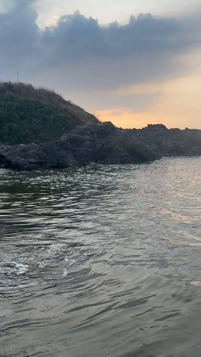 Sert, vahşi, çok güzel ve deniz suyu çok soğuk: 12*