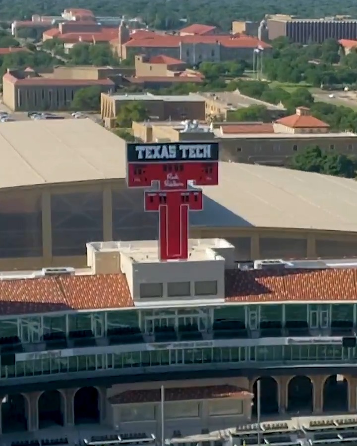 "YoU cAn'T rEcRuIt To LuBbOcK" They lied.