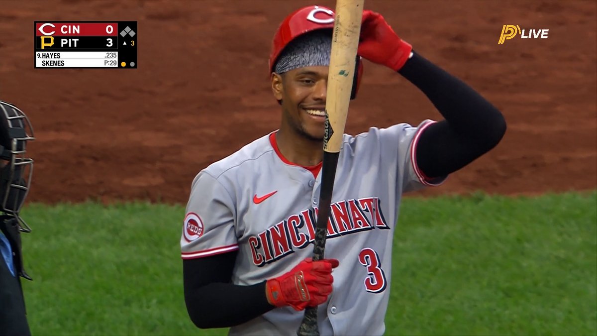Ke’Bryan Hayes got a warm welcome from the Pittsburgh faithful in his first game back since being traded away