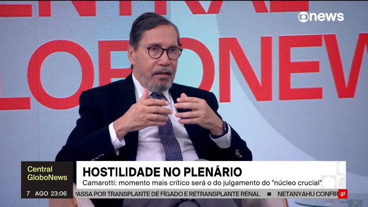 “Esse esquema de desmoralizar as instituições, o Congresso e o Supremo, com o objetivo da liberdade de Jair Bolsonaro e a possibilidade de ele ser candidato, é o mais grave. É perigosíssimo, porque se o (Donald) Trump estivesse no governo (dos Estados Unidos) na ocasião do 8 de janeiro, ele teria apoiado o golpe. (...) A gente está numa situação muito grave, muito delicada”, diz Merval Pereira sobre o clima tenso no Congresso na noite de quarta-feira (6), com a obstrução feita por parlamentares de oposição em retaliação à prisão de Bolsonaro. ➡ Assista à #CentralGloboNews: