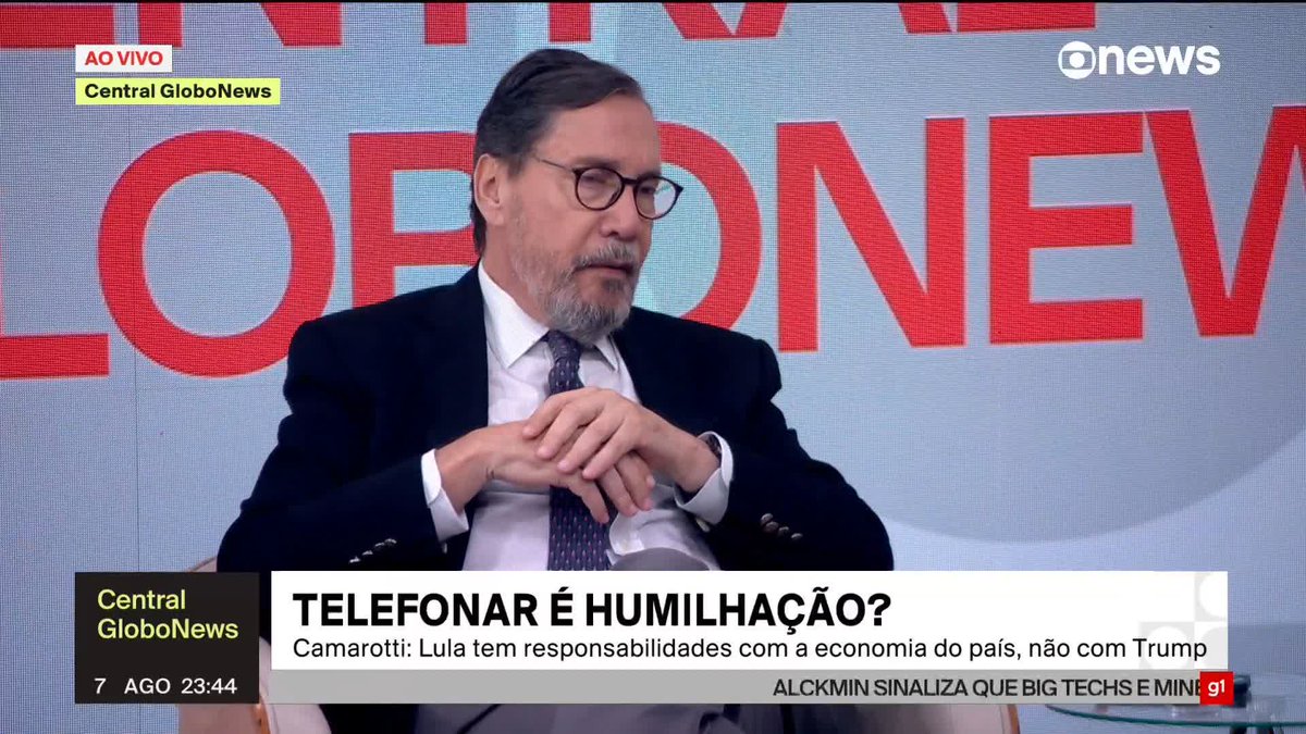 “Em um primeiro momento, eu achava que (o presidente Lula) deveria ligar (para Donald Trump). Hoje, eu já acho que não há a menor razão para ele ligar, porque o Trump está fazendo coisas que inviabilizam. Eu não ligaria para um sujeito que está brigando comigo fazendo o que Trump faz, mas ele (Lula) não precisava dizer ‘eu não vou me humilhar’. Não é isso”, diz Merval Pereira sobre a necessidade ou não de Lula telefonar para o presidente dos Estados Unidos e discutir as tarifas impostas às exportações brasileiras. ➡ Assista à #CentralGloboNews: