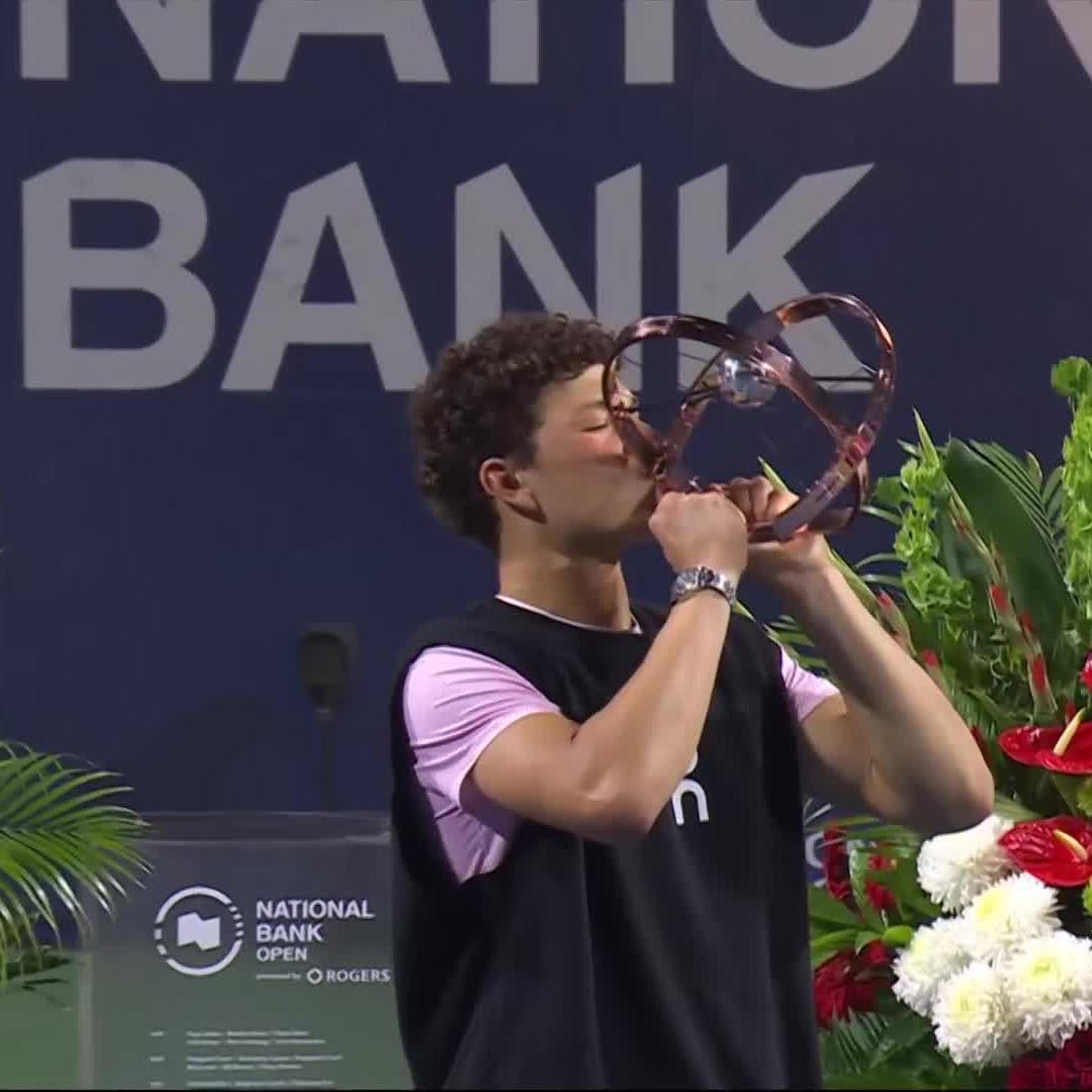 The first of many 🏆 The moment Ben Shelton got his hands on the biggest trophy of his career 💪 #NBO25