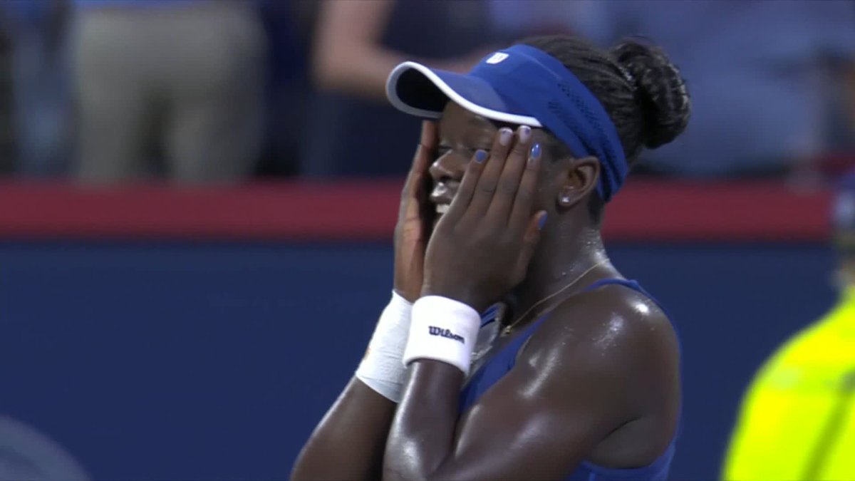 The moment 18-year-old Victoria Mboko beat Naomi Osaka to win the Canadian Open 🇨🇦🌟