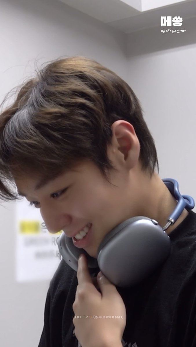 #박지훈 무슨 노래 듣고 있어요? 🎧