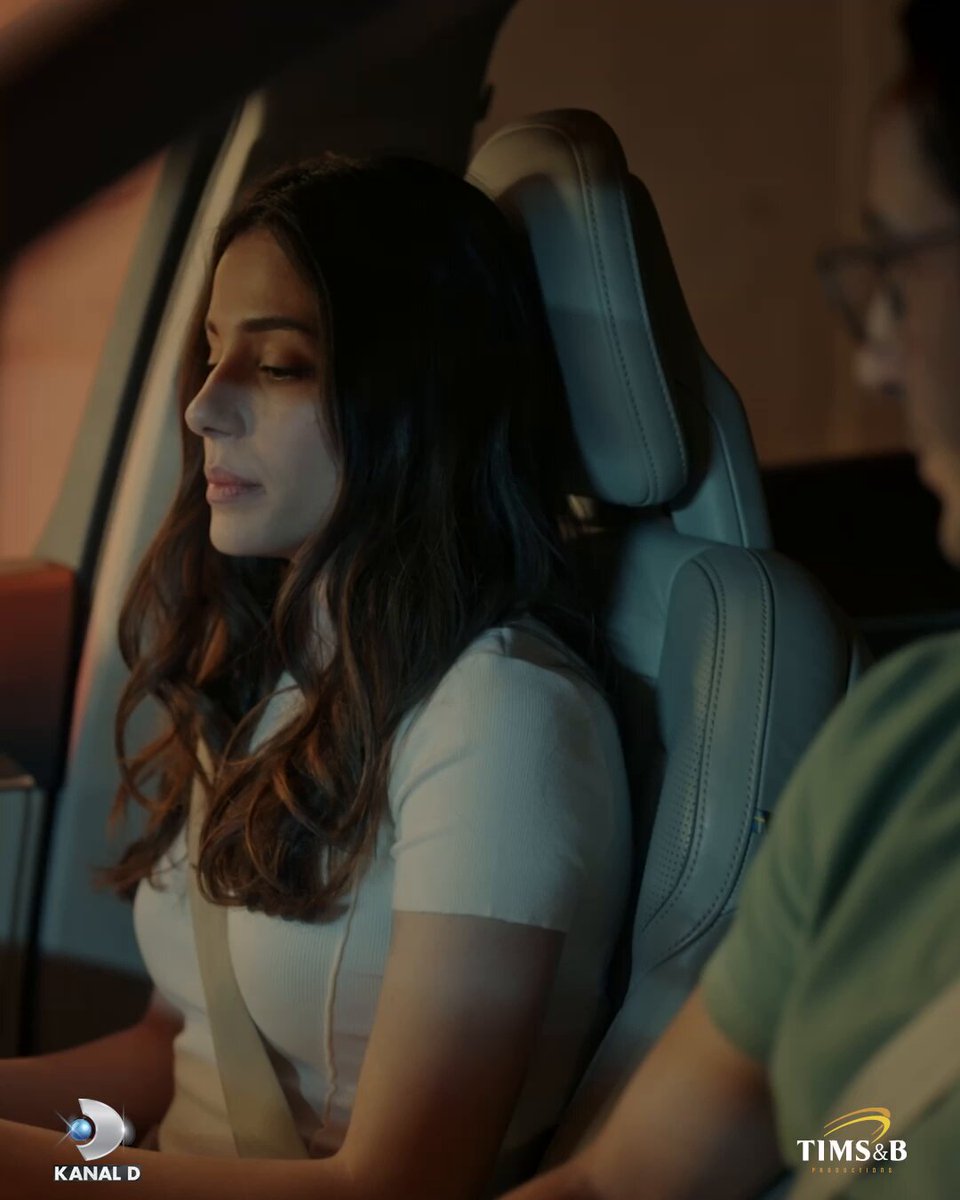 Faruk için kitaplar özel, sırlar istisnadır.✨ #EşrefRüya @kanald