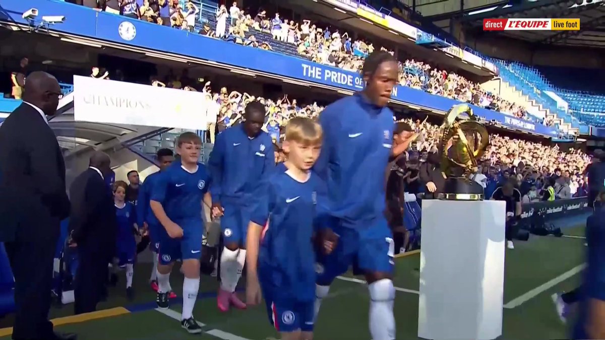 Chelsea, sacrรฉ ร la Coupe du monde des clubs, est de retour ร Stamford Bridge pour un match amical face au Bayer Leverkusen La rencontre ร suivre sur L'รquipe live foot > #lequipeFOOT