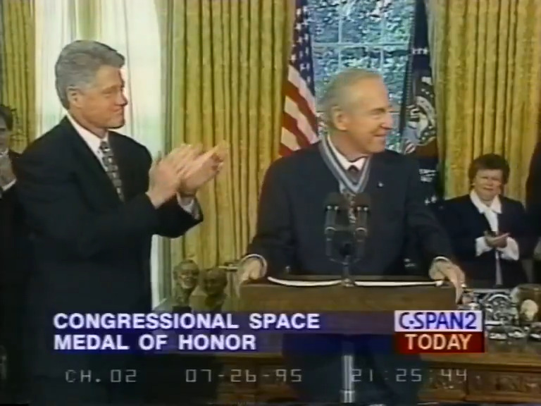 July 26, 1995 -- President Bill Clinton presents the Congressional Space Medal of Honor to astronaut Jim Lovell, Commander of the Apollo 13 mission.