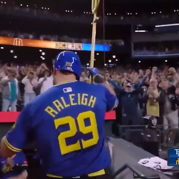 Look at what Cal Raleigh means to this Seattle Mariners team and to the fans in Seattle 🥹
