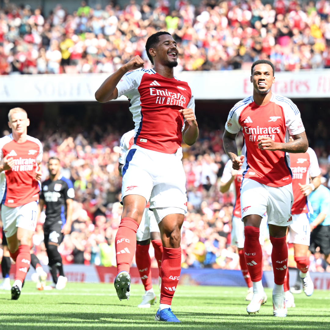 ⏪ Last time out in the Emirates Cup... Goals from defensive duo Gabriel and Saliba lead us to victory over Lyon 📺