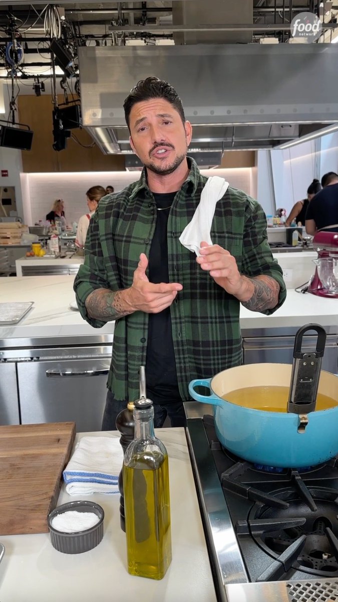 Fried chicken... made Italian-style with fried garlic cloves and herbs 🍗🍗 So good, @gabebertaccini! Watch Gabe on a new episode of #WorstCooks this Monday at 9|8c. Get the recipe: