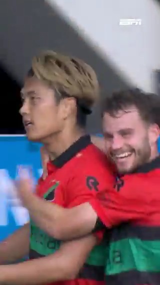 OMHAAL! Koki Ogawa doet het op acrobatische wijze voor N.E.C. 🇯🇵👏 #necexc