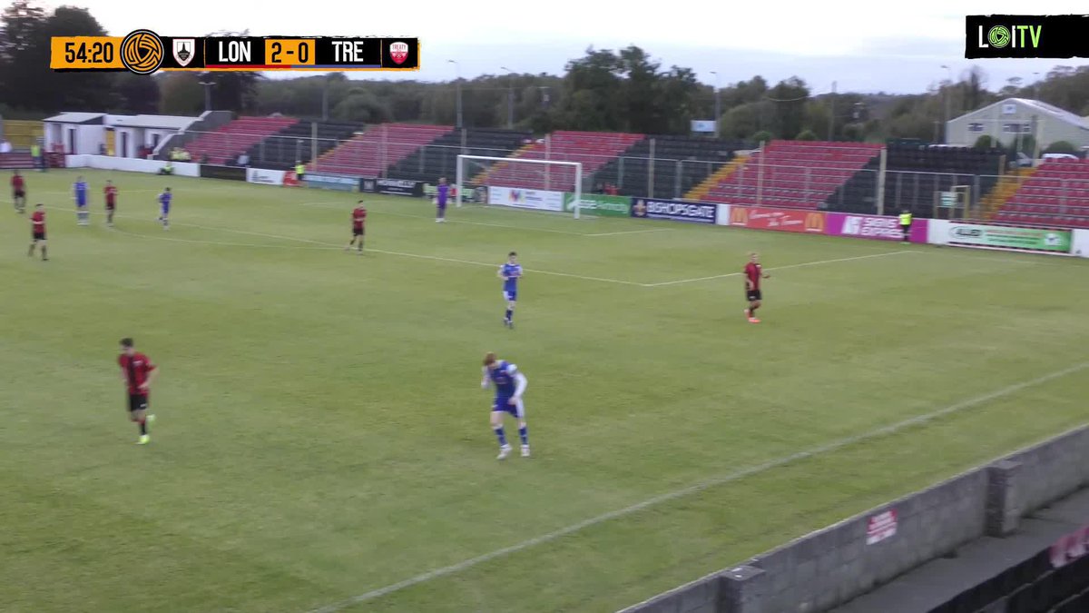 What a touch, what a finish💥 Daragh Murtagh smashes Longford Town two in front.