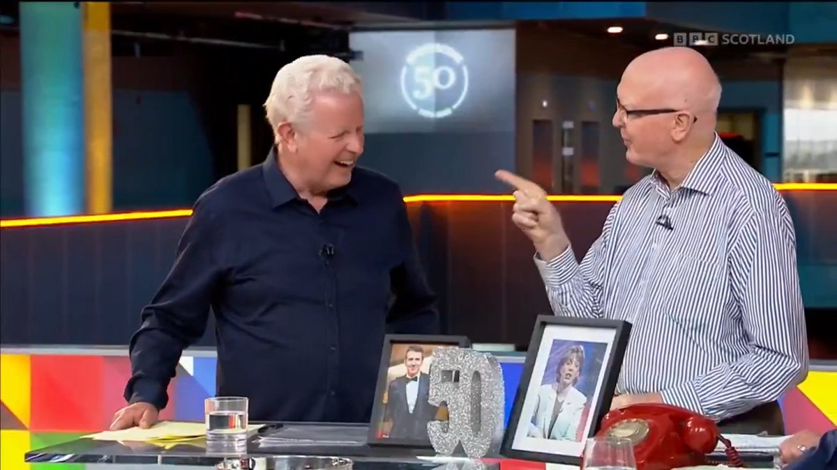 'I've seen you somewhere before!' 😂 A chat between two Sportscene legends that's well worth a watch ❤️ #BBCFootball