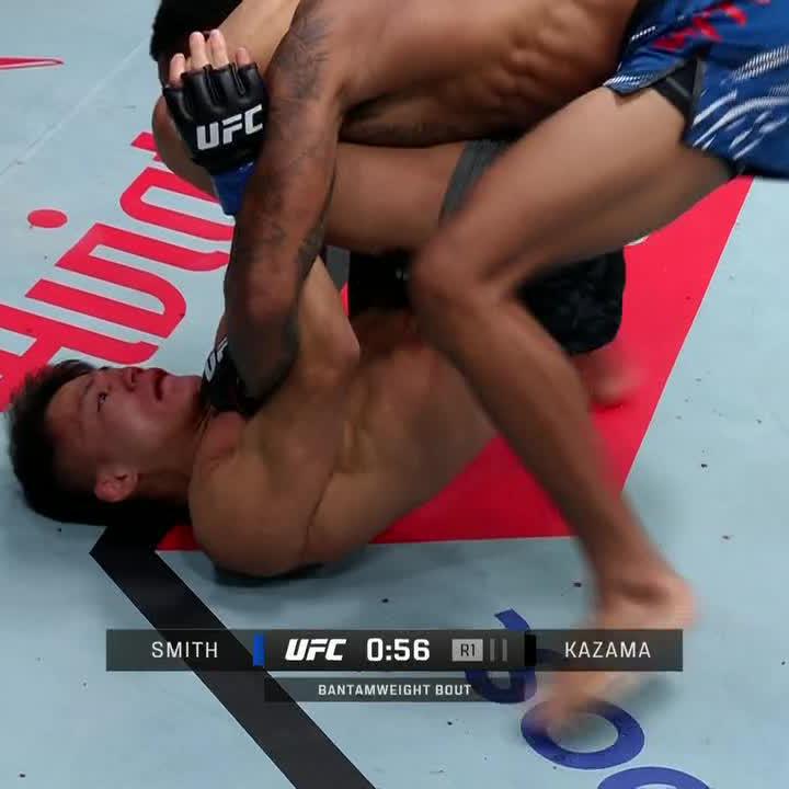 Knocked his ass out with the slam 😭😭😭😭