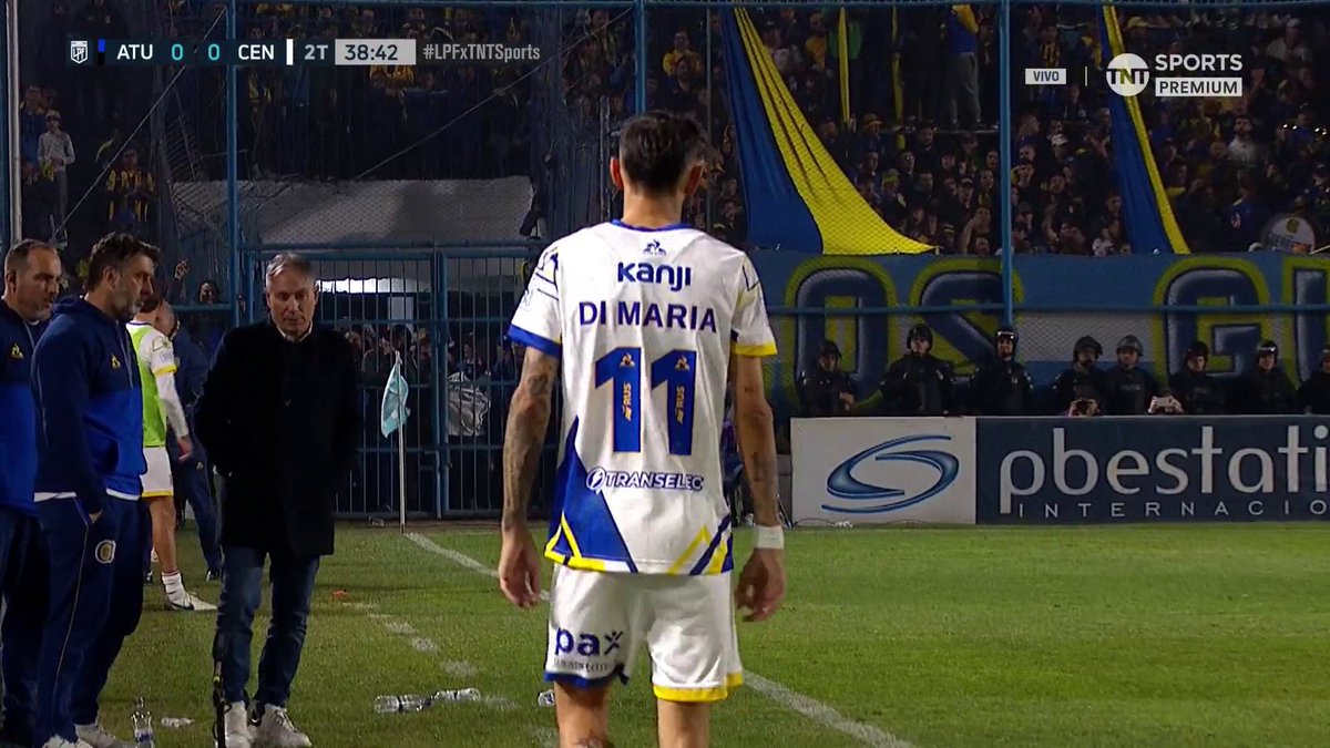 👏🇦🇷 La OVACIÓN de la gente de Atlético Tucumán para Ángel Di María.