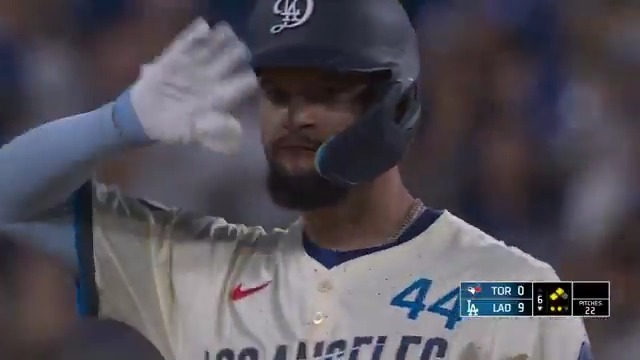 Six runs in the sixth!